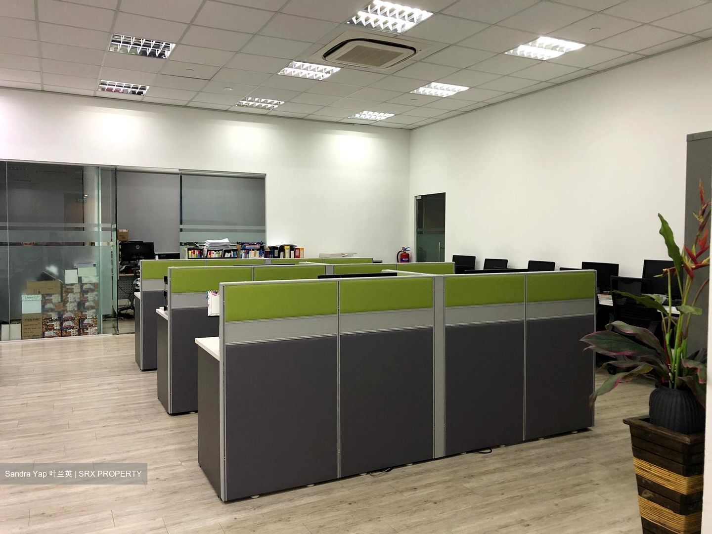 Ubi Crescent (D14), Factory #447990461